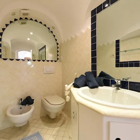 Quadri L'ancora Apartment